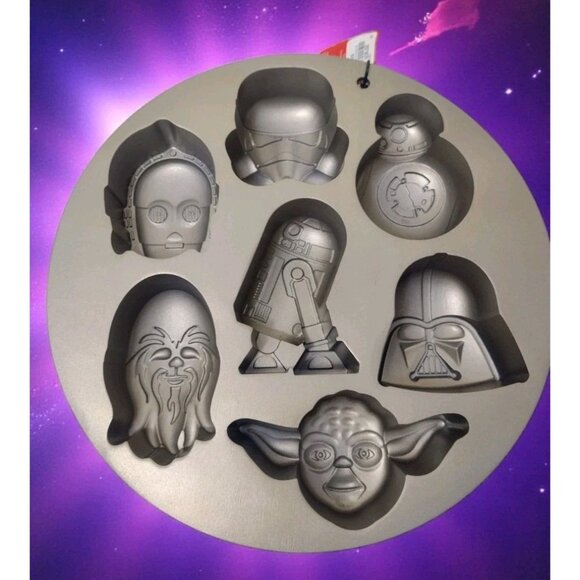 Star Wars Williams Sonoma Cakelet Cake Pan Non-Stick Cast Aluminum 7 Cakes R2D2 - Picture 1 of 6